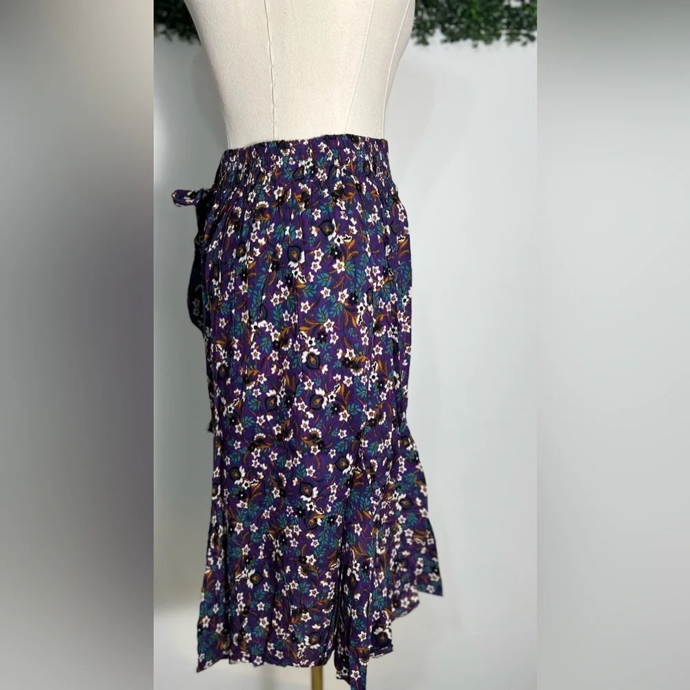 Band Of The Free LINAELLE PURPLE FLORAL WRAP SKIRT Size Small